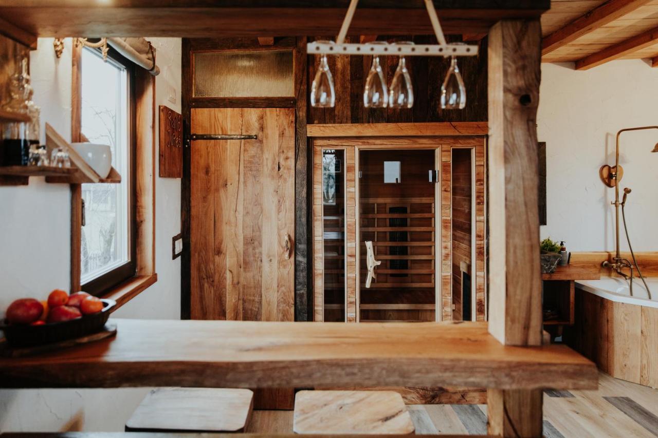 Treehouse Drevesna Hiska Strkovo Gnezdo Ranc Jures 호텔 류토메르 외부 사진