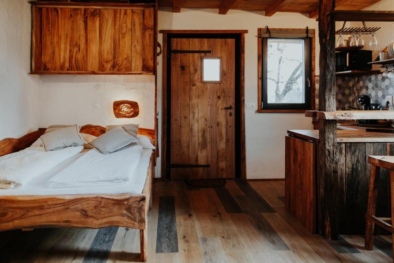 Treehouse Drevesna Hiska Strkovo Gnezdo Ranc Jures 호텔 류토메르 외부 사진