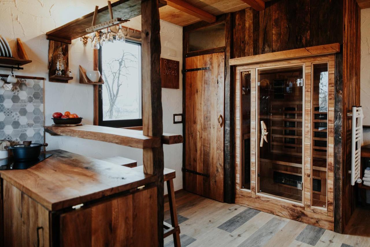 Treehouse Drevesna Hiska Strkovo Gnezdo Ranc Jures 호텔 류토메르 외부 사진